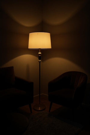 Brass line – Classic Brass Floor Lamp