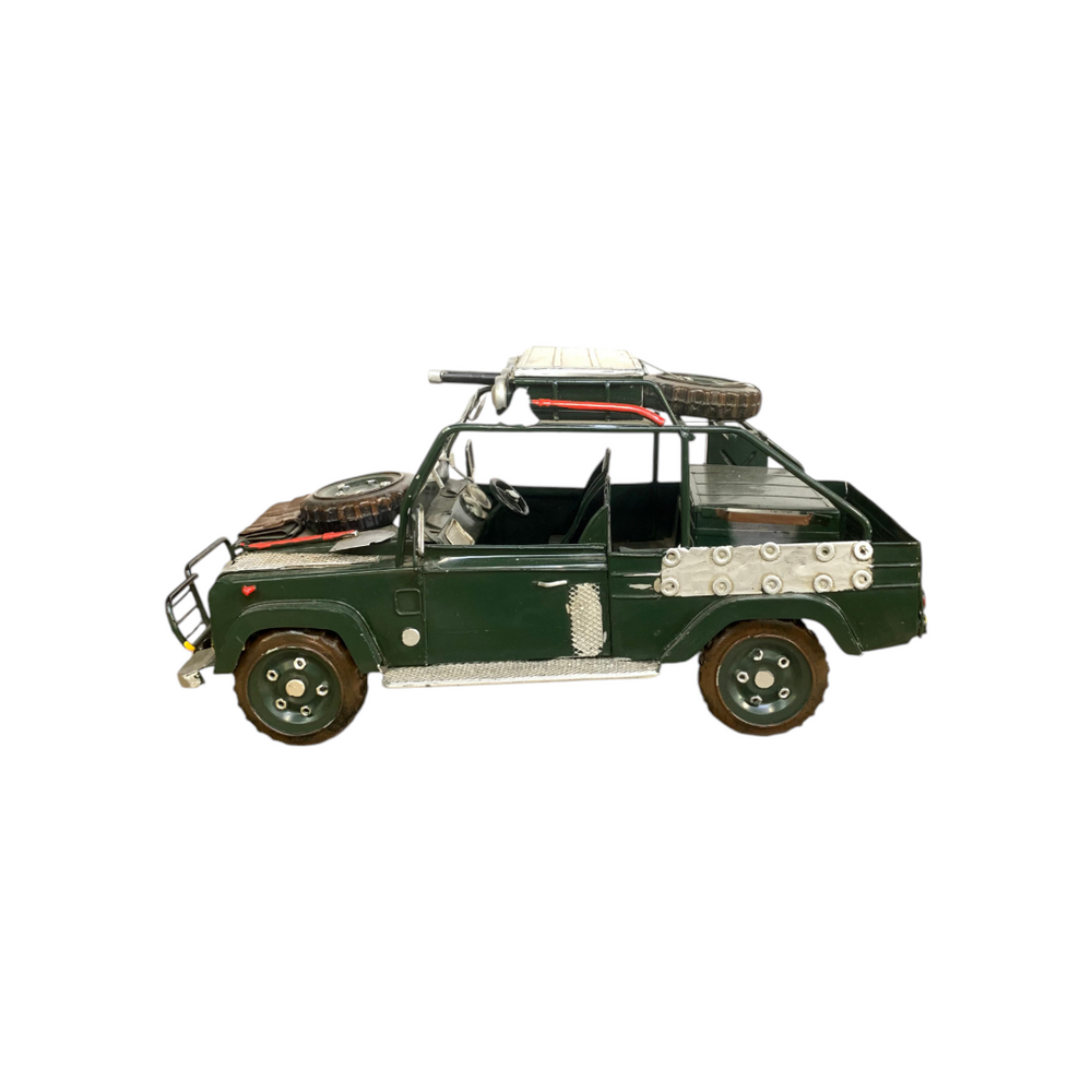 Metallic Classic Off-Road SUV Model