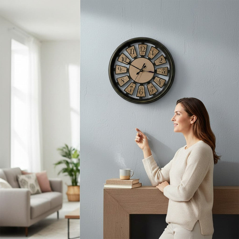 Vintage Aura Exquisite Decorative Wall Clock